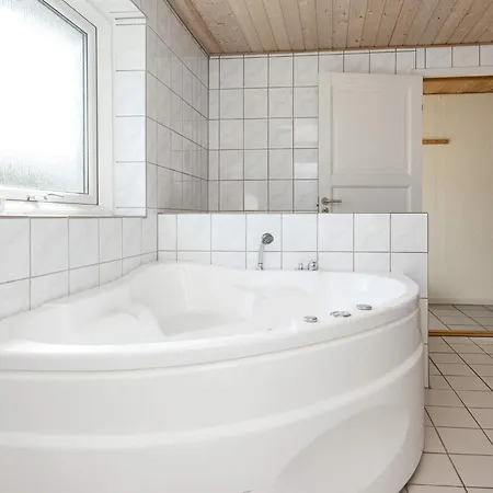 Semesterbostad 8 Person In *