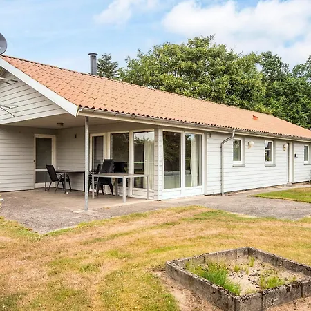 Semesterbostad 8 Person In