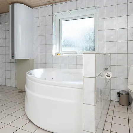 8 Person In Semesterbostad Odder