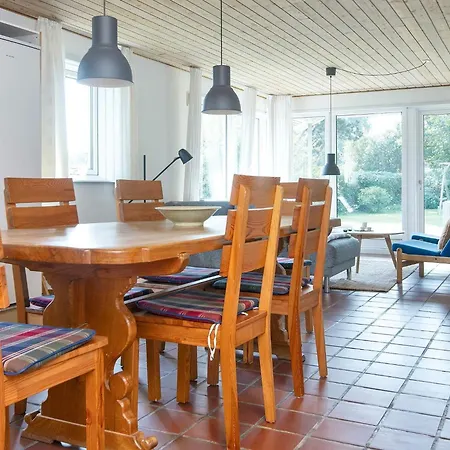 Semesterbostad 8 Person In Odder