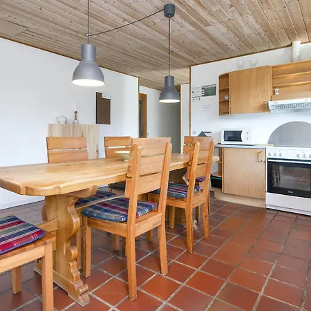 Semesterbostad 8 Person In